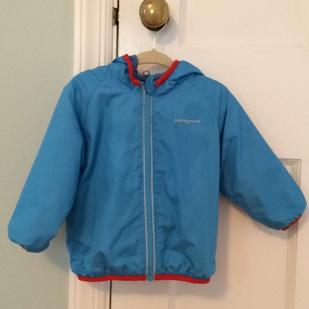 6M Patagonia reversible fleece/nylon jacket.